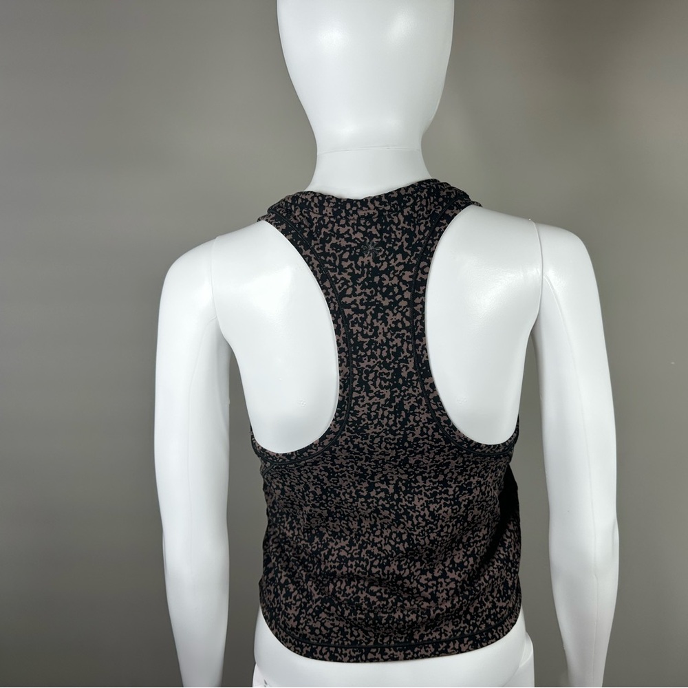 Athleta Shanti Leopard Print Crop Top - Picture 5 of 8